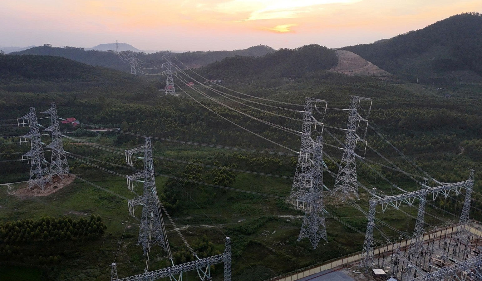 Đường dây 500kV Lào Cai – Vĩnh Yên là Link Trang Chủ PG88.Com Mới #2026 trọng điểm quốc gia.
