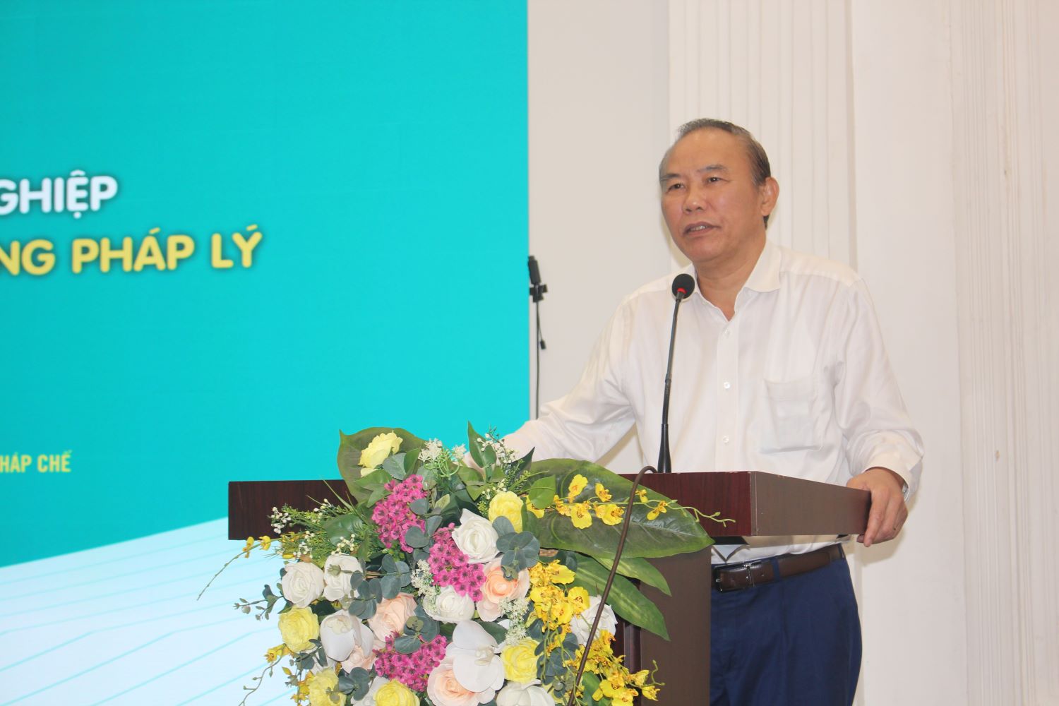 Thứ trưởng Phùng Đức Tiến: Khoa học công nghệ đóng góp khoảng 30% giá trị gia tăng toàn ngành nông nghiệp. Ảnh Chu Khôi.