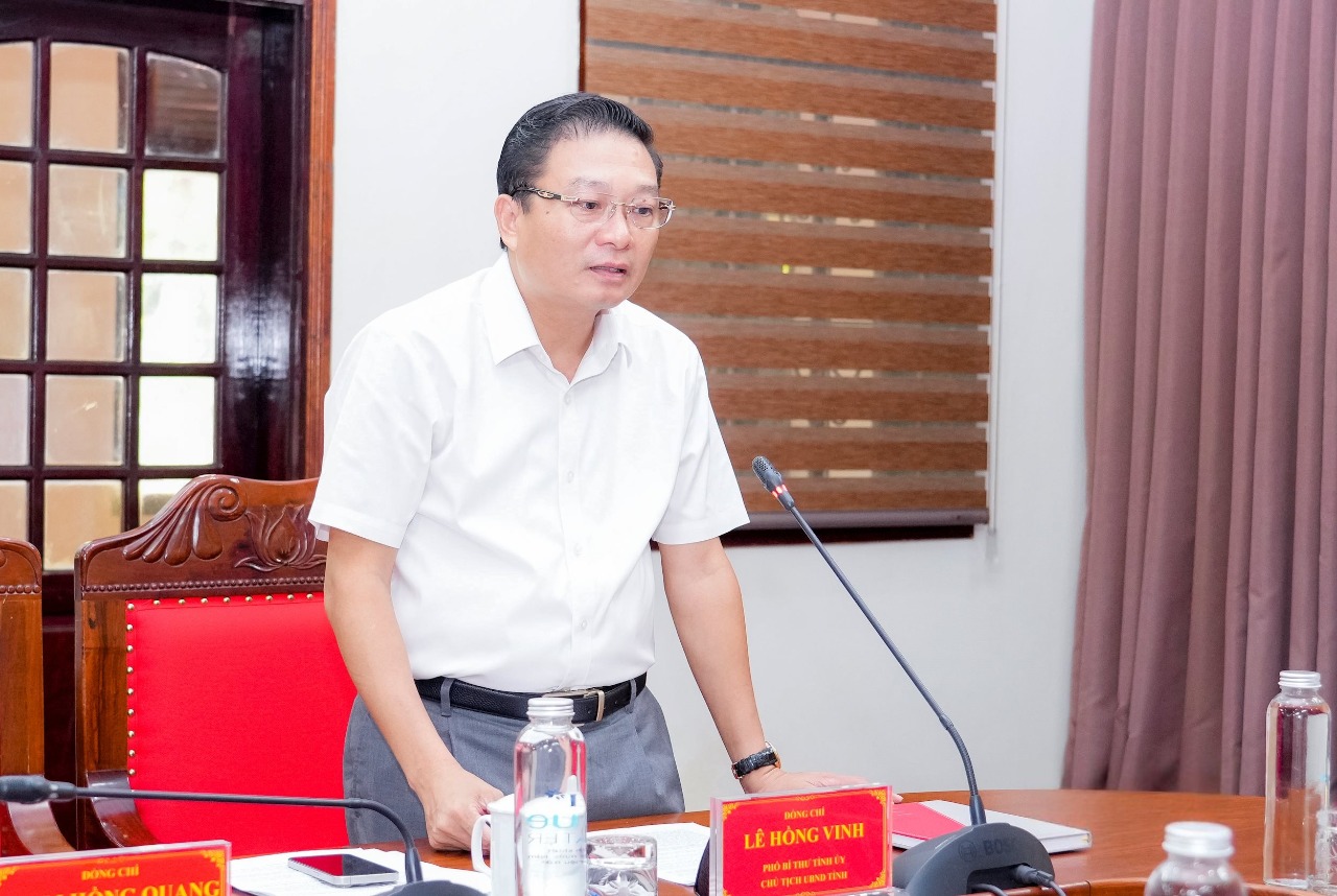 Ông&nbsp;Lê Hồng Vinh, Phó Bí thư Tỉnh uỷ, Chủ tịch UBND tỉnh Nghệ An phát biểu tại cuộc họp.