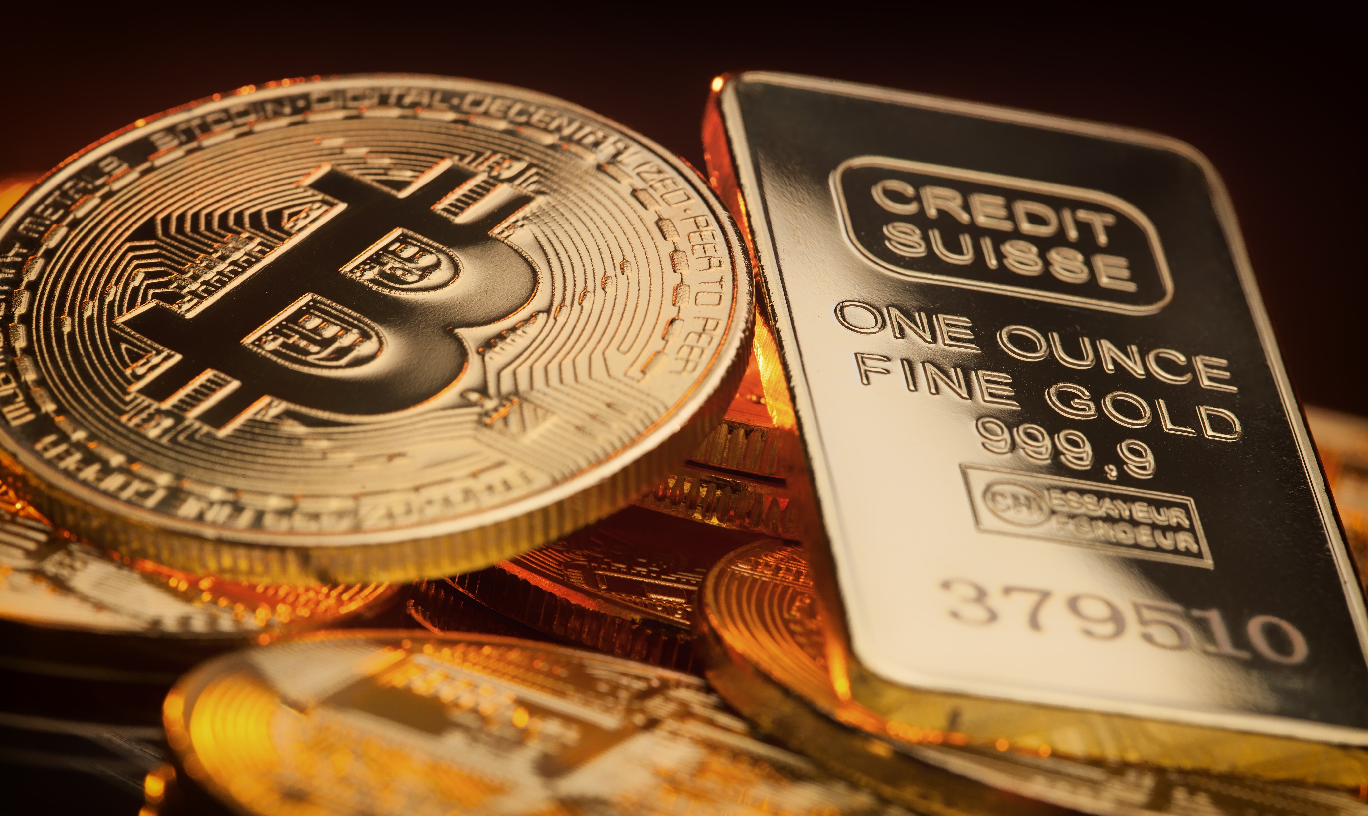 Hiện tượng “xoay vòng” dòng tiền giữa vàng và Bitcoin sẽ còn tiếp diễn