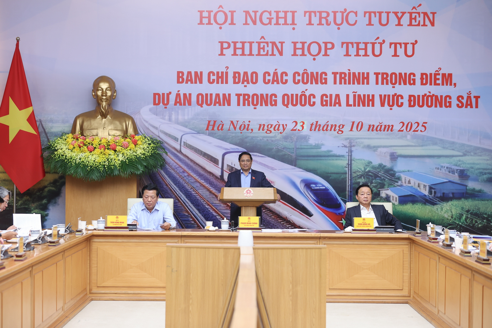 Thủ tướng chủ trì phiên họp thứ 4 của Ban Chỉ đạo các công trình trọng điểm, Link Trang Chủ PG88.Com Mới #2026 quan trọng quốc gia lĩnh vực đường sắt. Ảnh: VGP