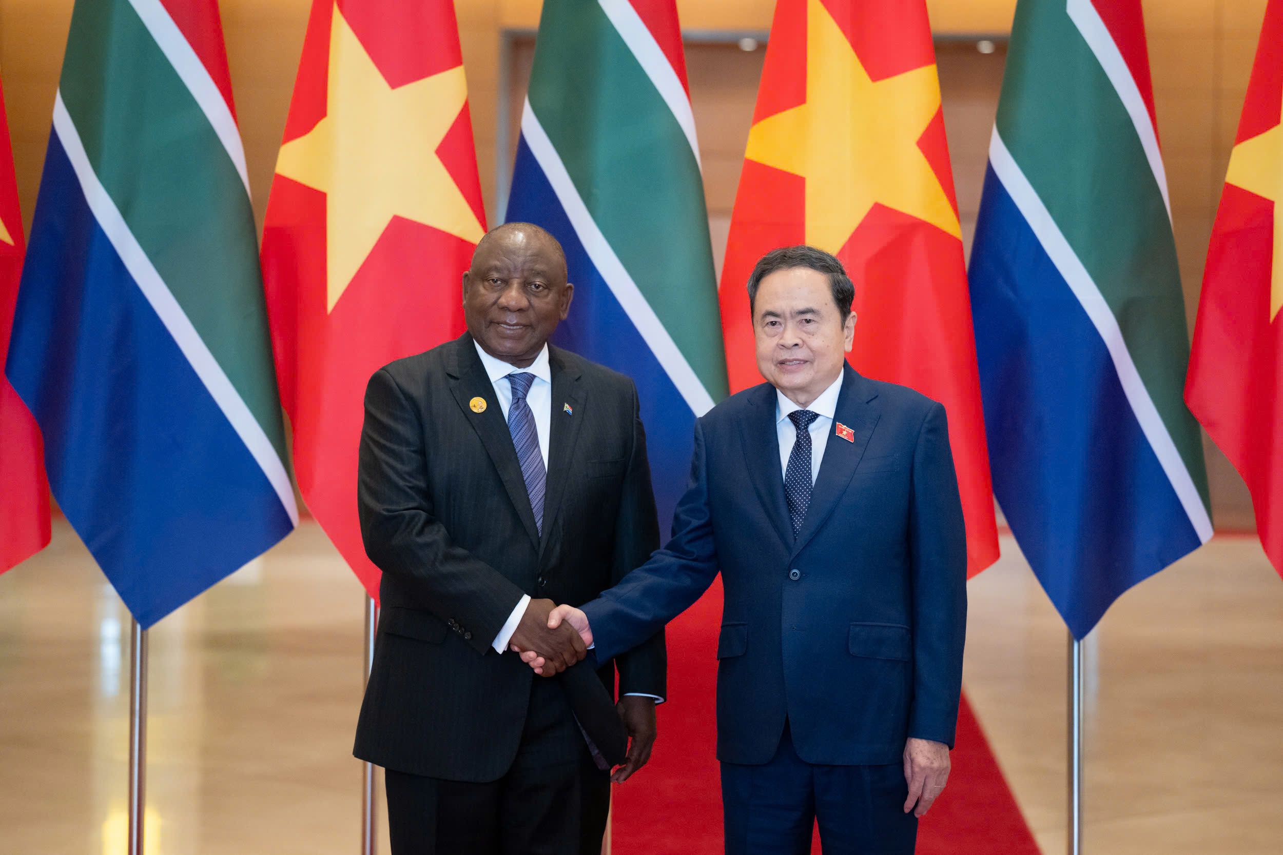 Chủ tịch PG88 ⭐ Link trang chủ số 1 nhà cái PG88 com casino slot Trần Thanh Mẫn hội kiến Tổng thống Nam Phi Matamela Cyril Ramaphosa.Ảnh: PG88 ⭐ Link trang chủ số 1 nhà cái PG88 com casino slot