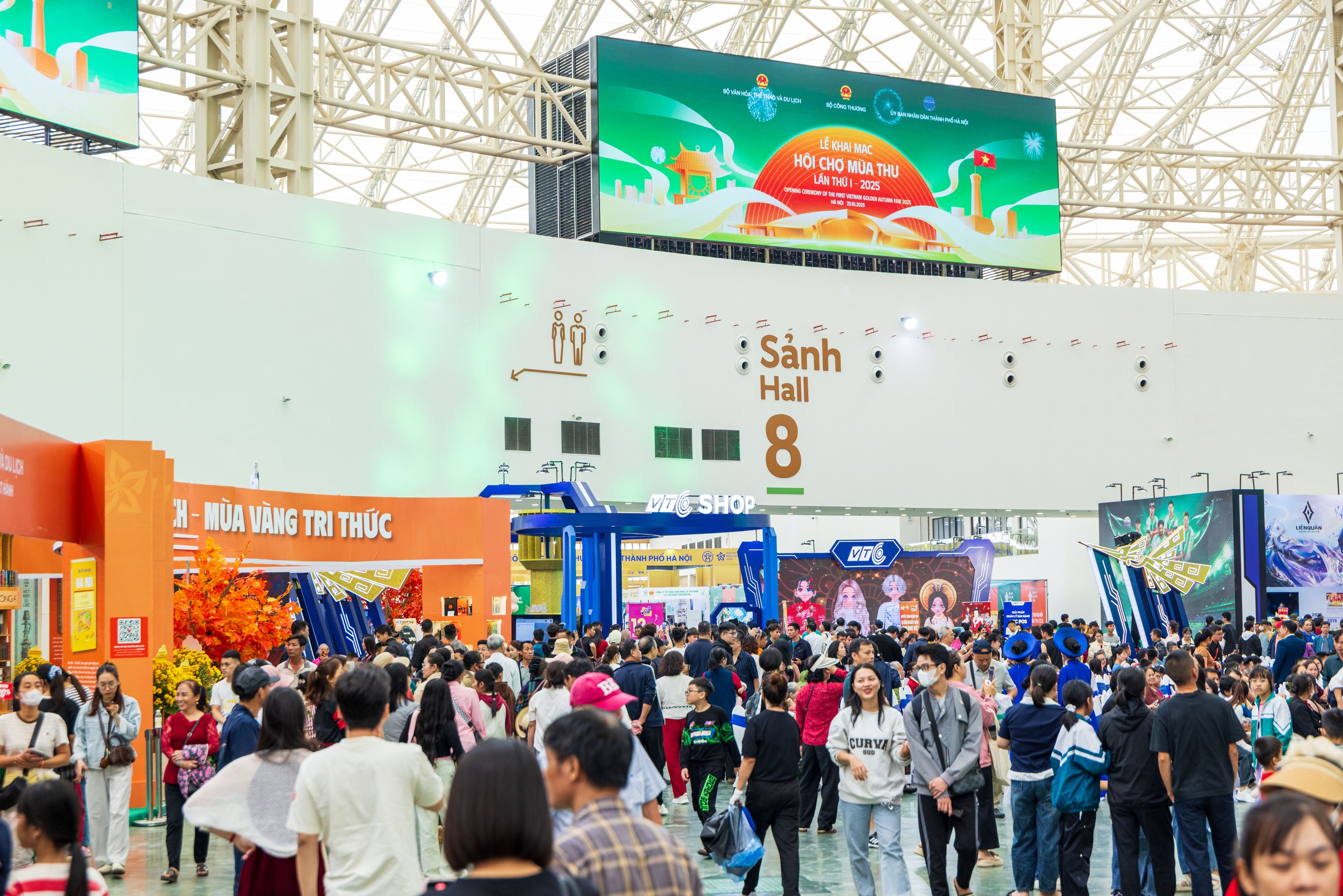 Hội chợ Mùa Thu lần thứ nhất 2025 đã khai mạc.