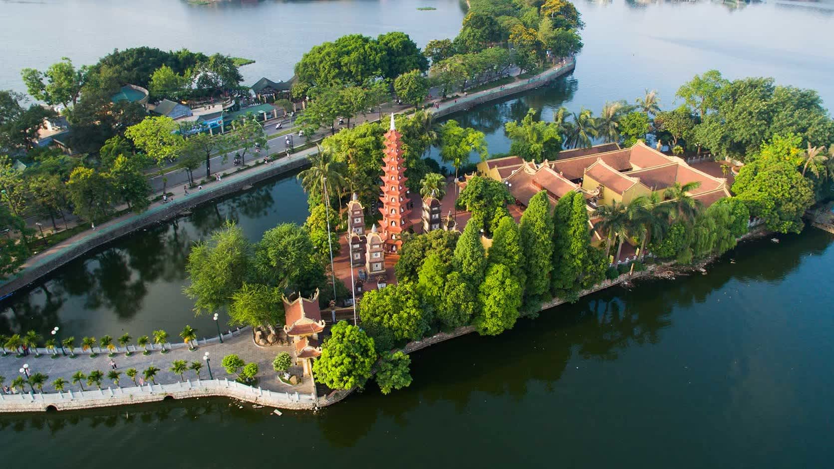 10 tháng đầu năm, lượng khách du lịch đến Hà Nội ước đạt 28,22 triệu lượt.