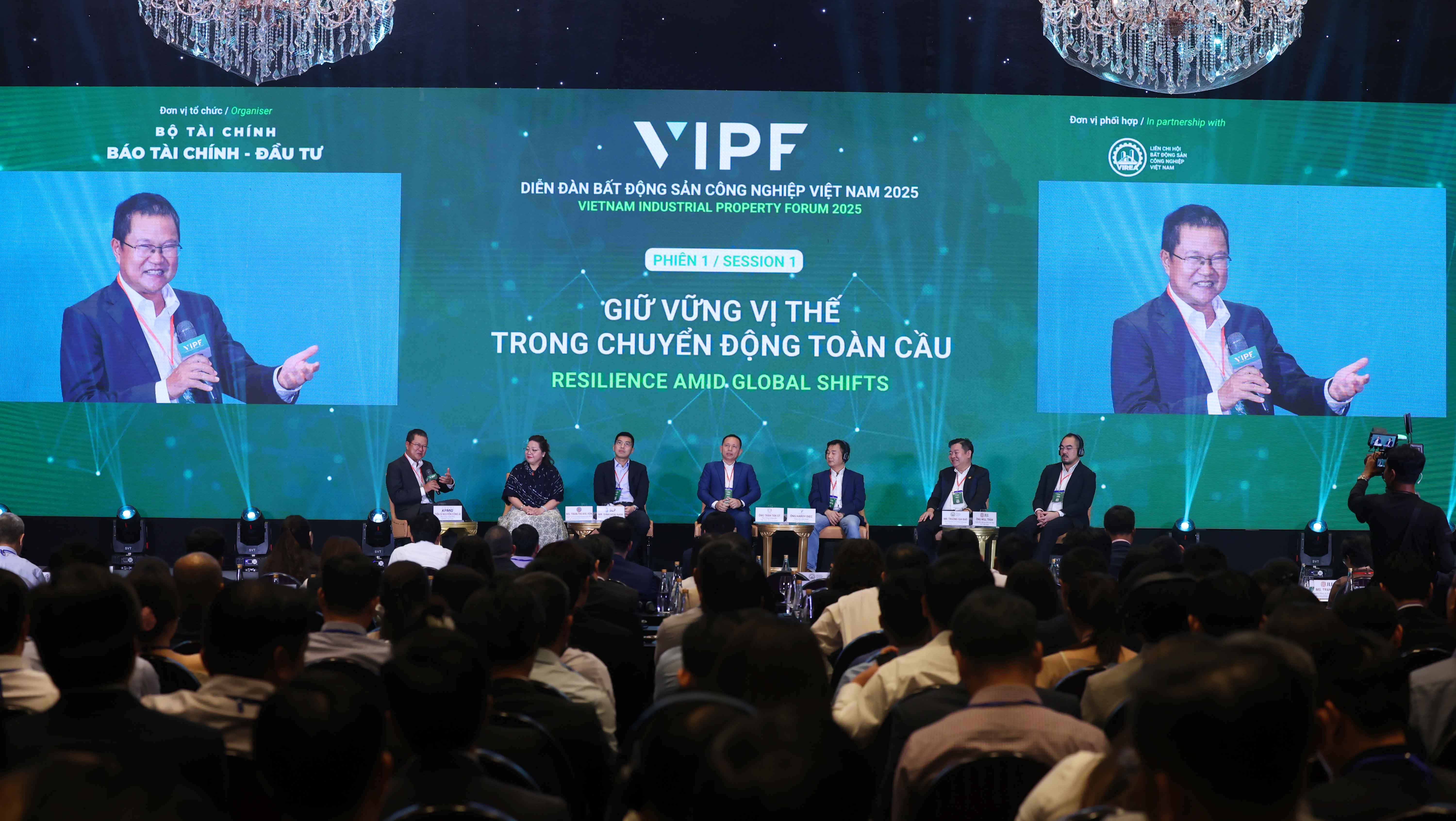 Các chuyên gia, PG88 Link Dễ Nhớ Pg88.com thảo luận tại phiên&nbsp;tọa&nbsp;đàm trong khuôn khổ Diễn đàn.