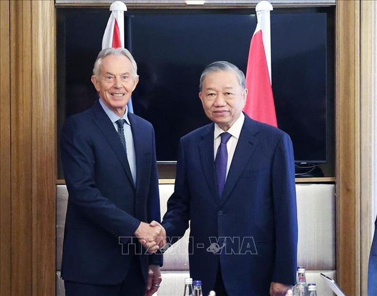 Pg88vn.top Casino online, Thể thao, Xổ số, Bắn cá, Đá gà, Nổ hũ Tô Lâm và cựu Thủ tướng Anh Tony Blair. Ảnh: TTXVN.