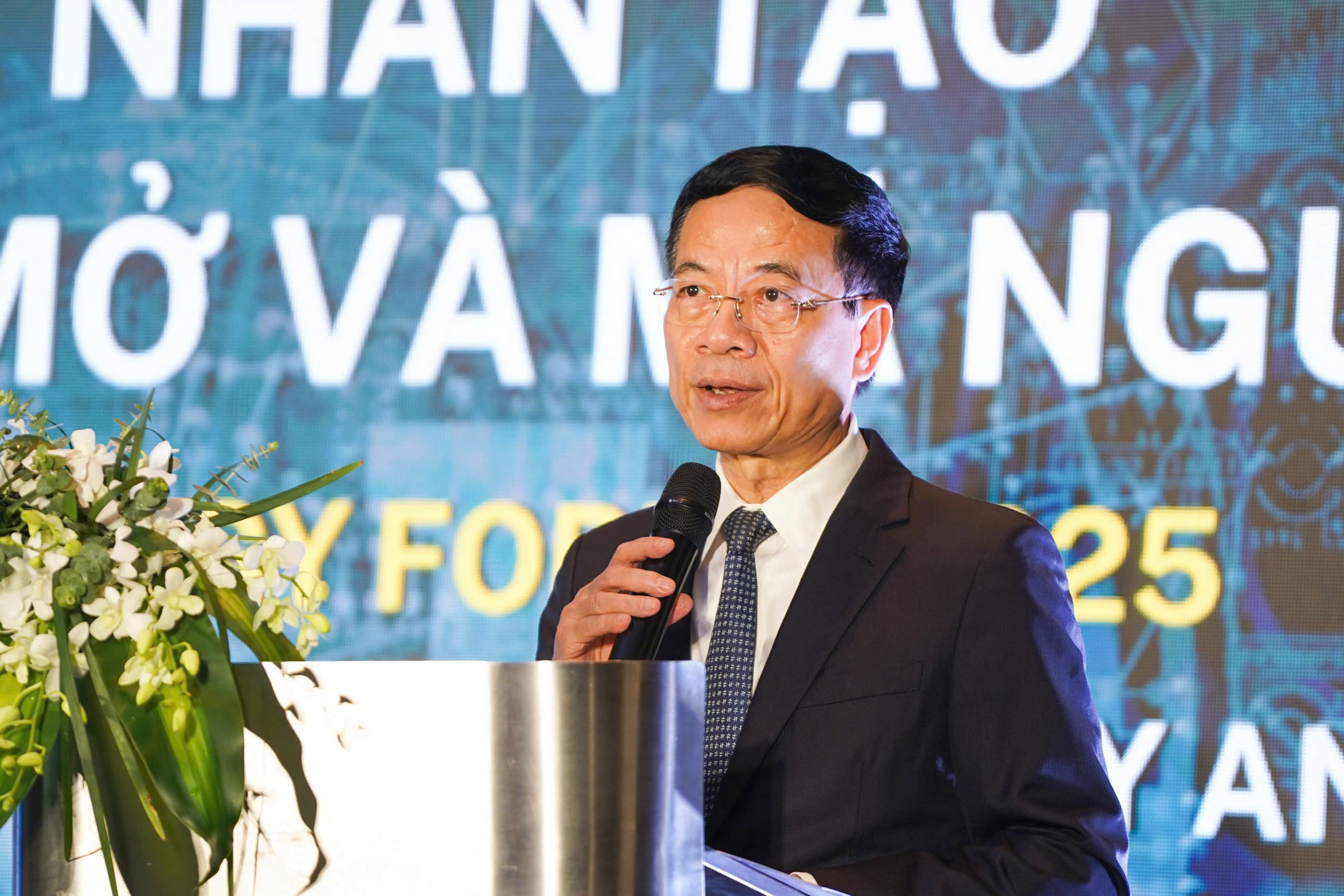 Bộ trưởng Bộ Khoa học và Link Đăng Nhập PG88 Chính Thức 2026; Nguyễn Mạnh Hùng phát biểu tại diễn đàn.