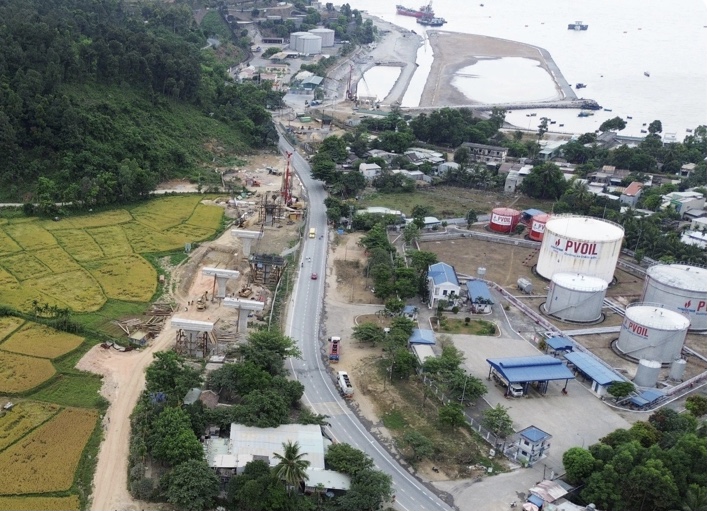 Tuyến đường ven biển nối cảng Liên Chiểu là công trình trọng điểm của thành phố có tổng số vốn Pg88vn Trang Chủ Chính Thức công lớn đang được đẩy nhanh tiến độ.