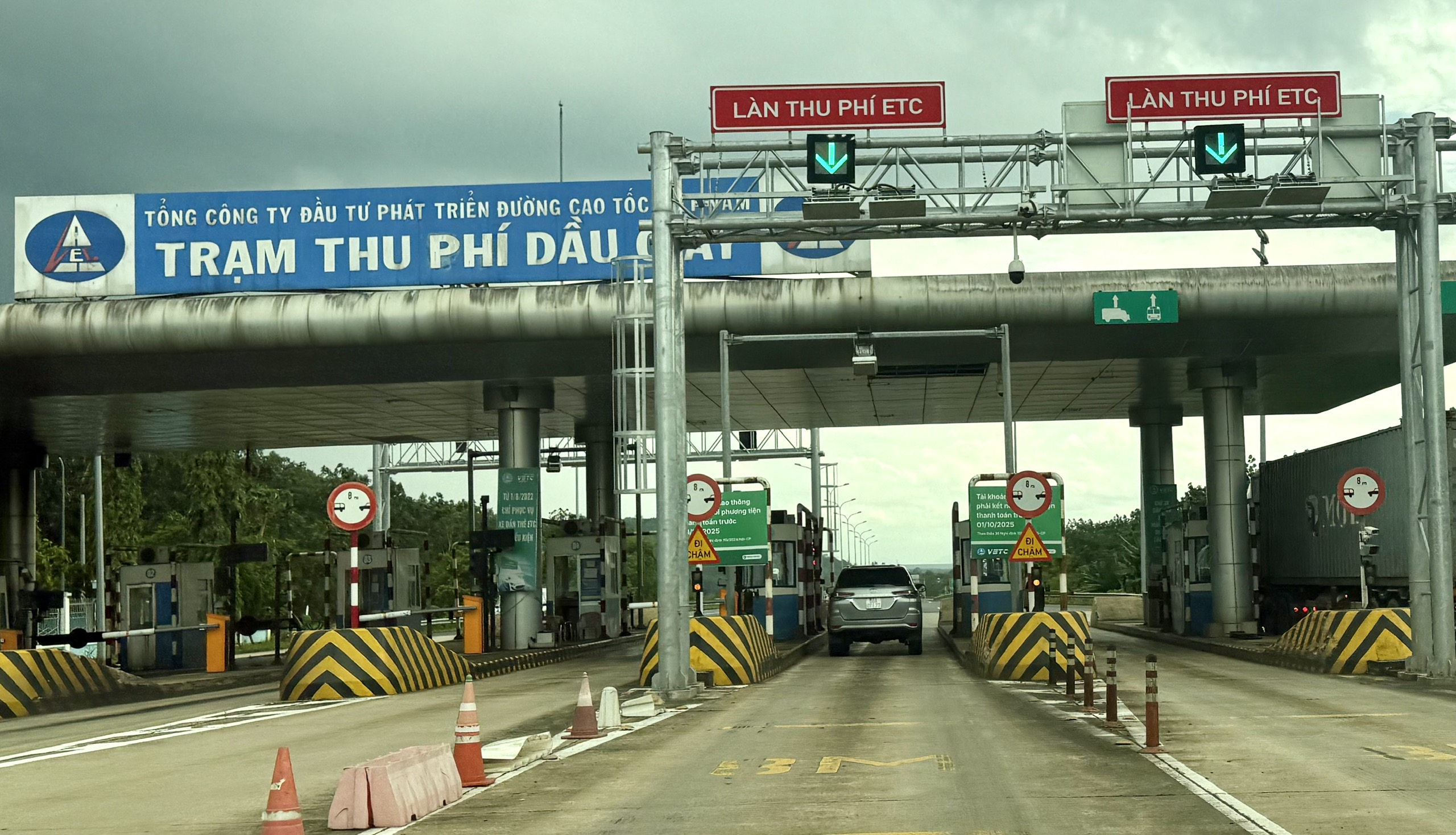 Tăng tốc hoàn thiện hệ thống trạm thu phí trên cao tốc Bắc - Nam