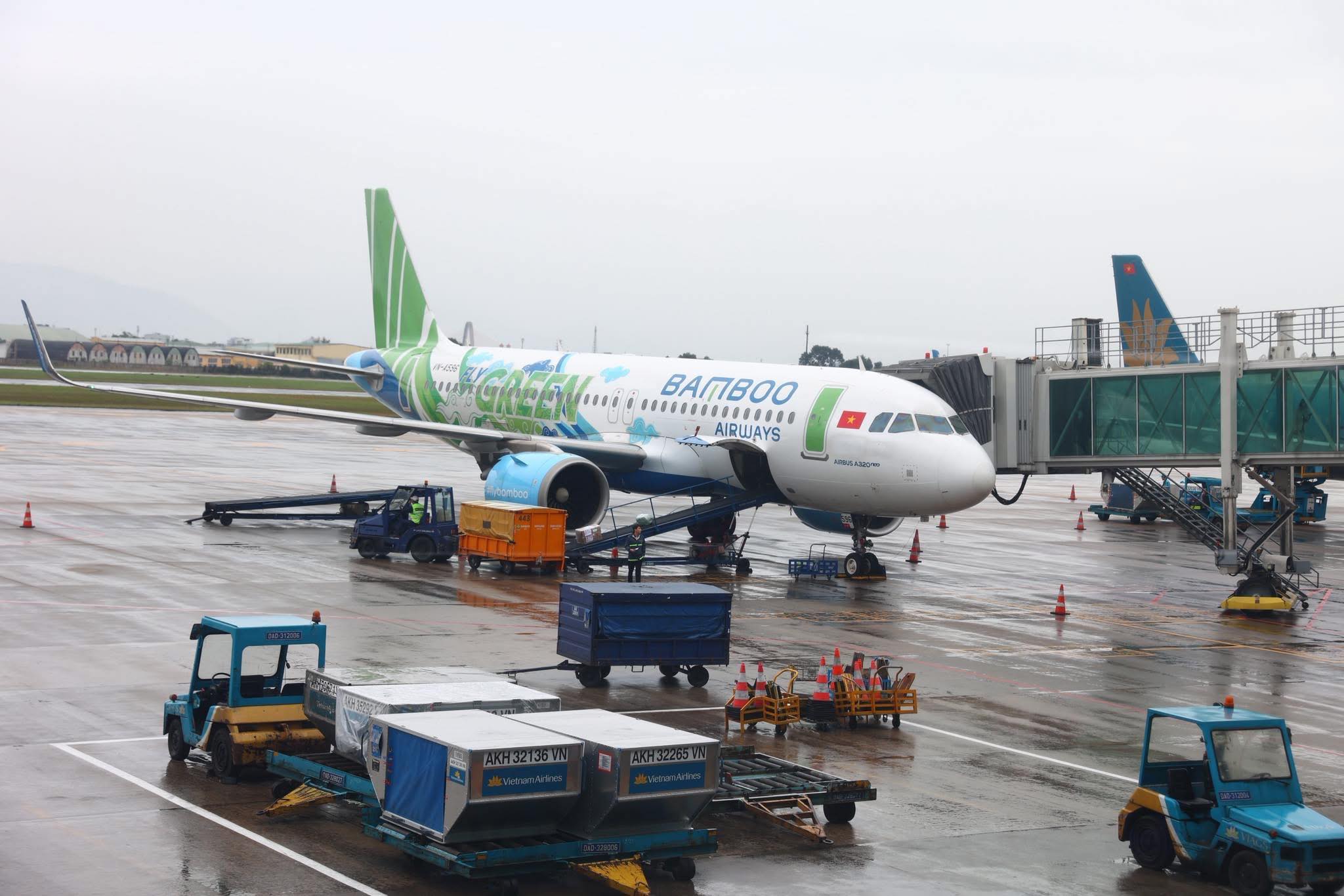 Bamboo Airways triển khai chính sách vận chuyển miễn phí hàng hóa cứu trợ đồng bào miền Trung&nbsp;từ ngày 5/11 đến 15/11.