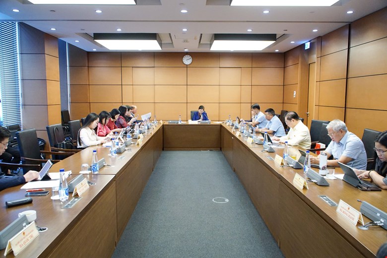Các đại biểu tham gia thảo luận Link Trang Chủ PG88.Com Mới #2026 Luật Chuyển đổi số.