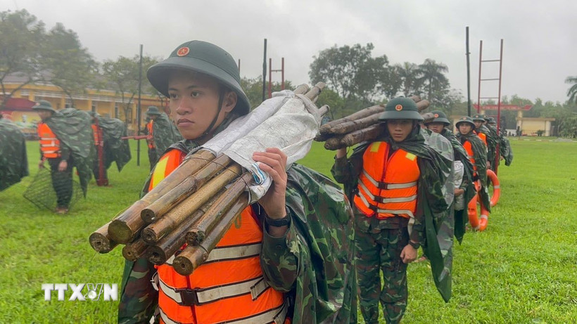 Chính phủ yêu cầu tập trung triển khai, bố trí lực lượng sẵn sàng ứng phó với bão số 13