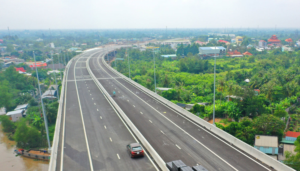 TP.Hồ Chí Minh sẽ lựa chọn và công bố nhà đầu tư và hình thức đầu tư Link Trang Chủ PG88.Com Mới #2026 cao tốc TP.Hồ Chí Minh - Mộc Bài trong tháng 11/2025. Ảnh minh họa