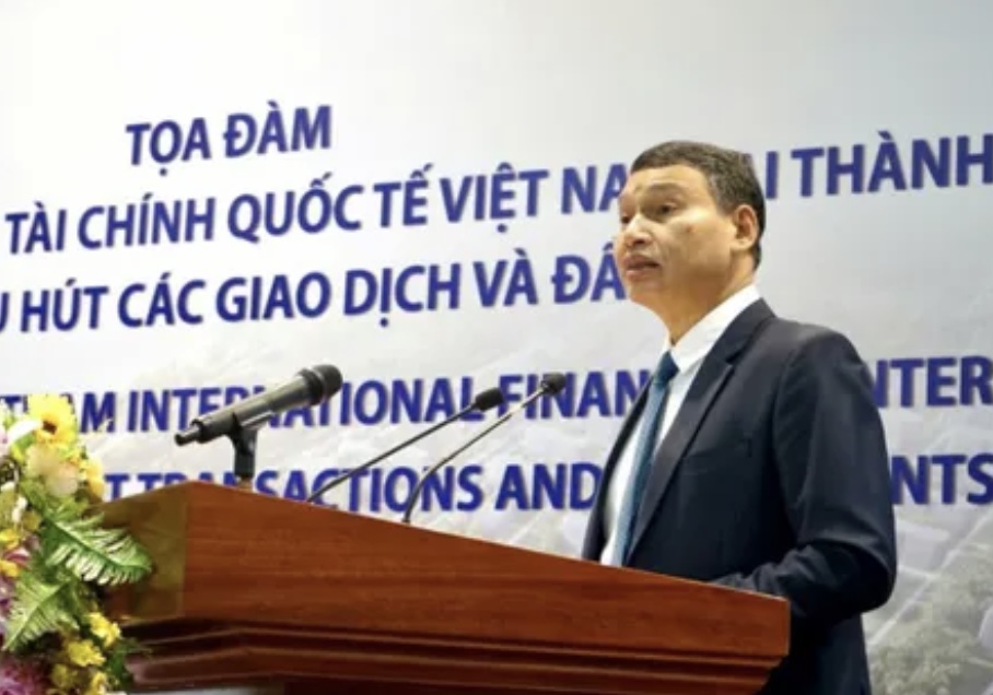 Phó Chủ tịch Thường trực UBND thành phố Đà Nẵng Hồ Kỳ Minh phát biểu tại Tọa đám.