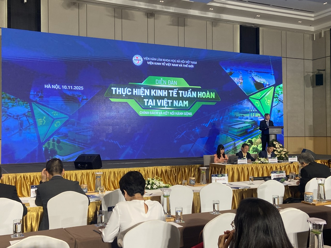 GS.TS Lê Văn Lợi, Chủ tịch Viện Hàn lâm Khoa học PG88 nổ hũ Việt Nam phát biểu khai mạc diễn đàn.