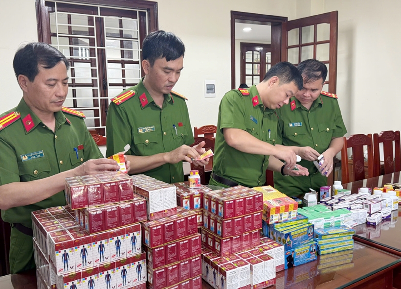 Bộ Y tế đề nghị tăng cường công tác đấu tranh phòng chống thuốc chữa bệnh giả 