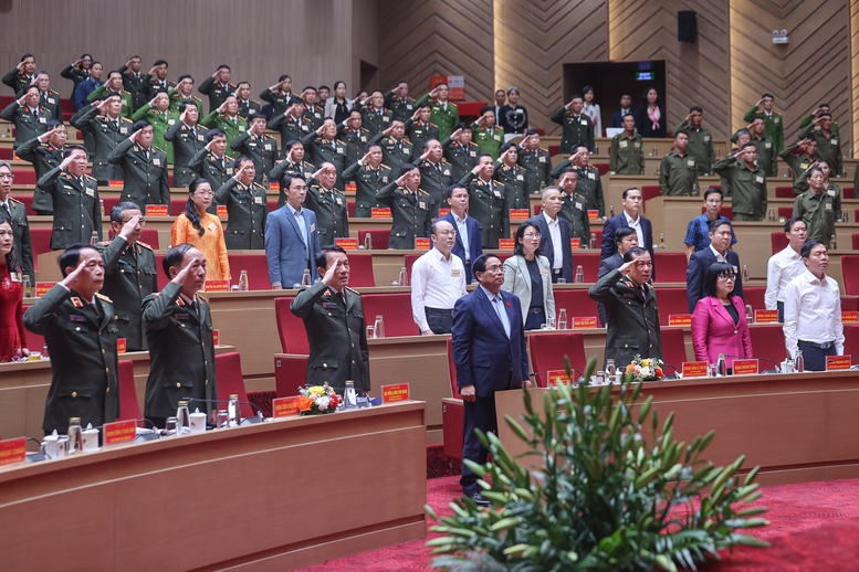Thủ tướng Phạm Minh Chính dự Hội nghị sơ kết 1 năm triển khai lực lượng tham gia bảo vệ an ninh, trật tự ở cơ sở - Ảnh: VGP