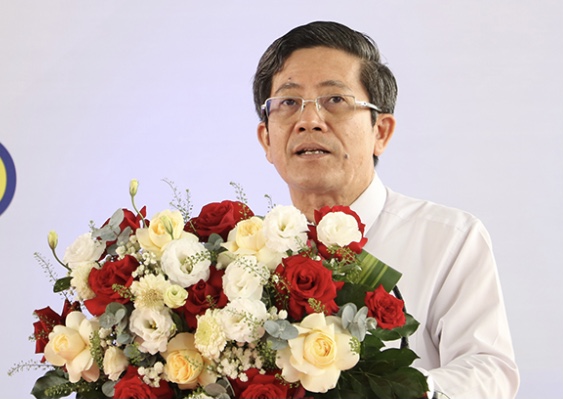 Phó Chủ tịch UBND TP. Đà Nẵng Trần Nam Hưng phát biểu tại buổi khánh thành giai đoạn 2 Pg88vn.top độc quyền mỗi ngày nâng cấp, mở rộng cảng cá Thọ Quang.