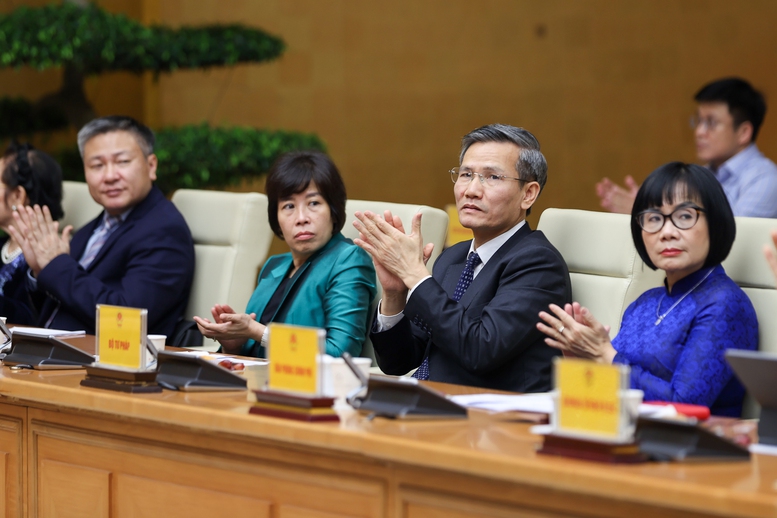 Các đại biểu tham dự cuộc gặp mặt. Ảnh VGP.&nbsp;