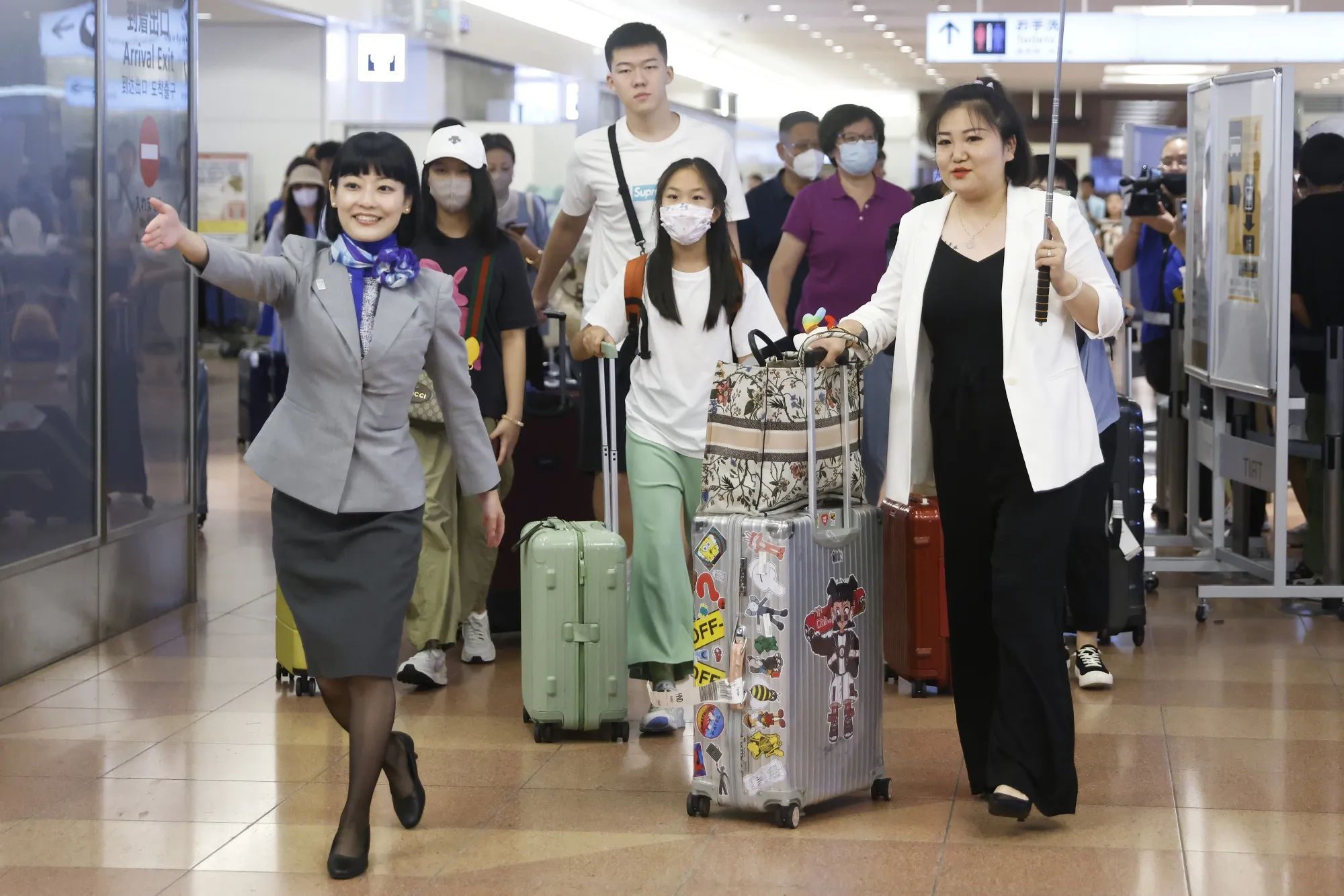 Các hãng hàng không quốc doanh Trung Quốc đồng loạt triển khai chính sách hủy vé miễn phí cho hành khách bay tới Nhật Bản.