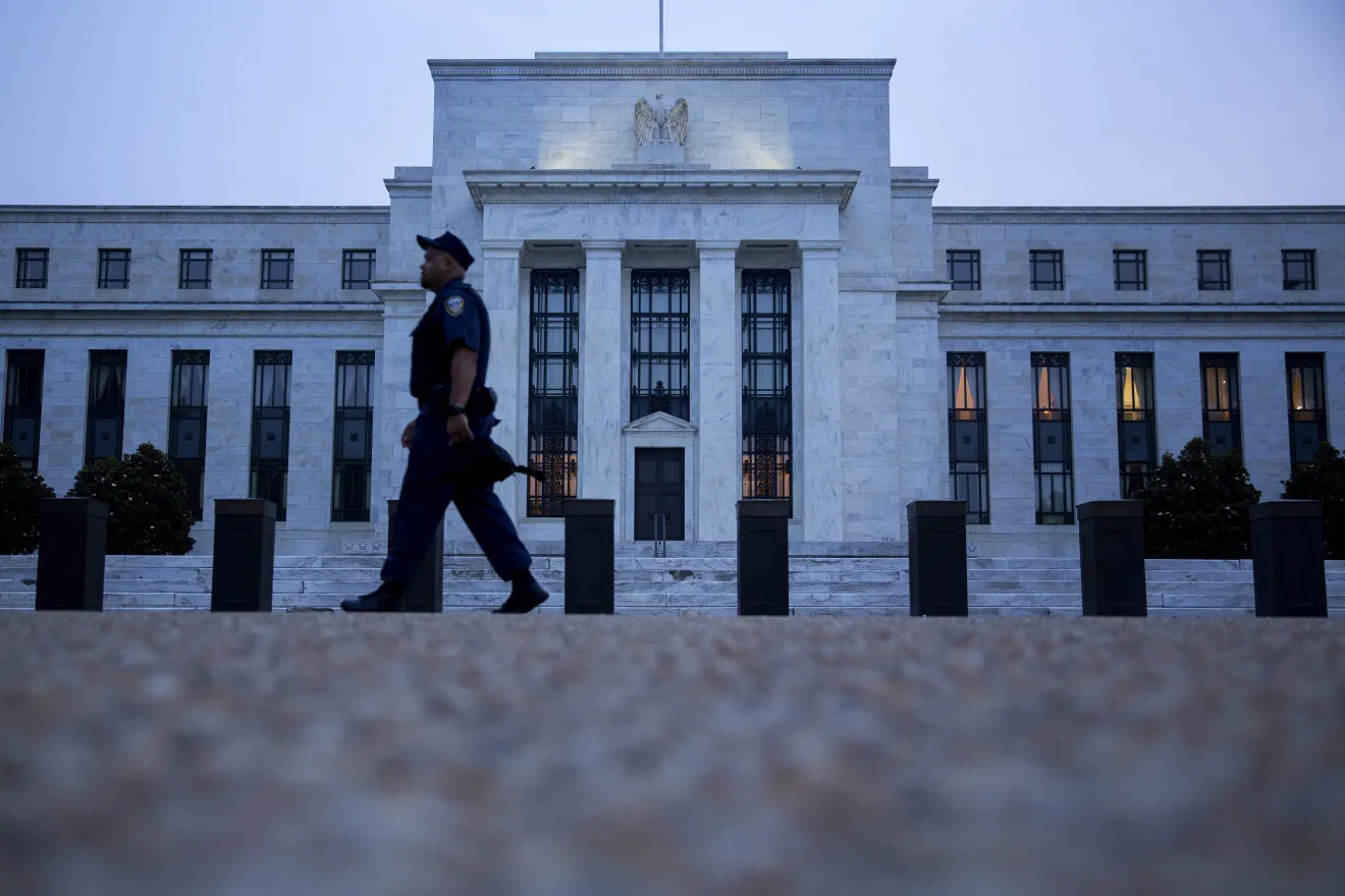 Trụ sở Fed ở Washington DC - Ảnh: Reuters.