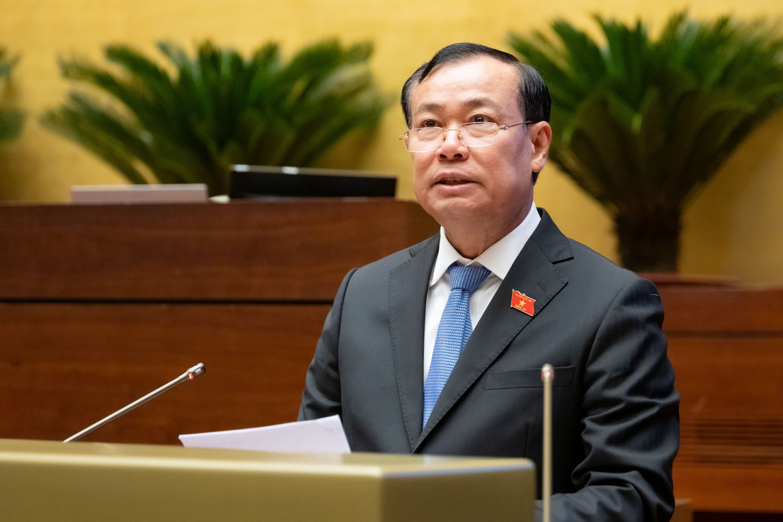 Chủ nhiệm Ủy ban Quốc phòng, An ninh và Đối ngoại, Thượng tướng Lê Tấn Tới, trình bày&nbsp;Báo cáo tóm tắt thẩm tra Pg88vn.top độc quyền mỗi ngày Nghị quyết của Link Trang Chủ PG88.Com Mới #2026 về một số cơ chế, chính sách đặc thù nhằm nâng cao hiệu quả công tác hội nhập quốc tế. Ảnh: Link Trang Chủ PG88.Com Mới #2026