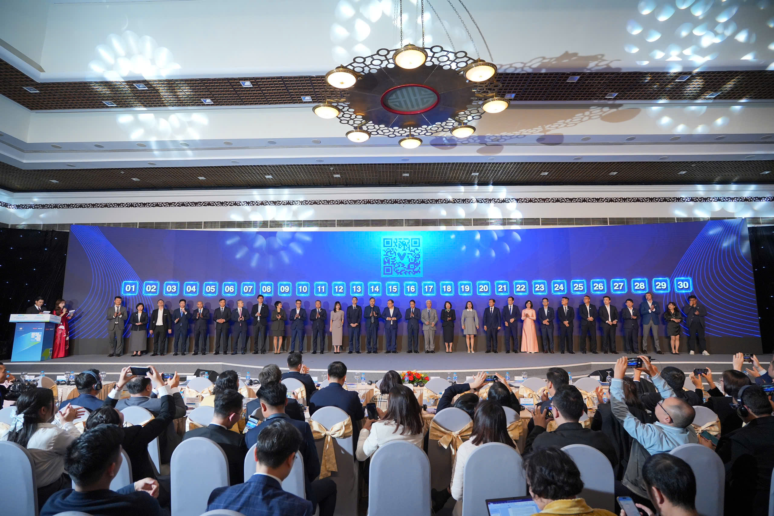Lãnh đạo Vụ Thanh toán (88PG88 ưu đãi hấp dẫn mỗi ngày Nhà nước), Cục Thuế (Bộ Pg88hi tỷ lệ thưởng hấp dẫn) và Cục Quản lý và Phát triển thị trường trong nước (Bộ Công Thương) cùng chứng kiến lễ 