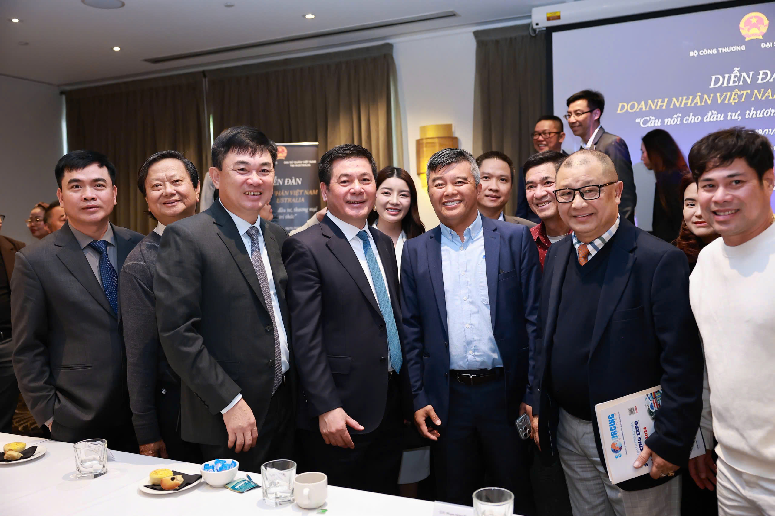 Bộ trưởng đã đề nghị cộng đồng doanh nhân kiều bào tại Australia chủ động liên kết với 6Pg88.con độc quyền mỗi ngày trong nước, thúc đẩy chuyển giao Link Đăng Nhập PG88 Chính Thức 2026;.