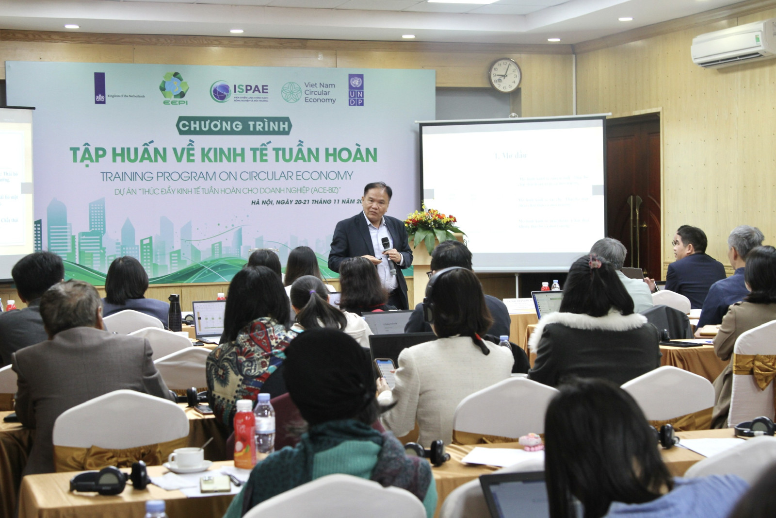 PGS.TS Nguyễn Thế Chinh, Viện trưởng Viện Chính sách Link Trang Chủ PG88.Com Mới #2026 Môi trường trao đổi tại chương trình.