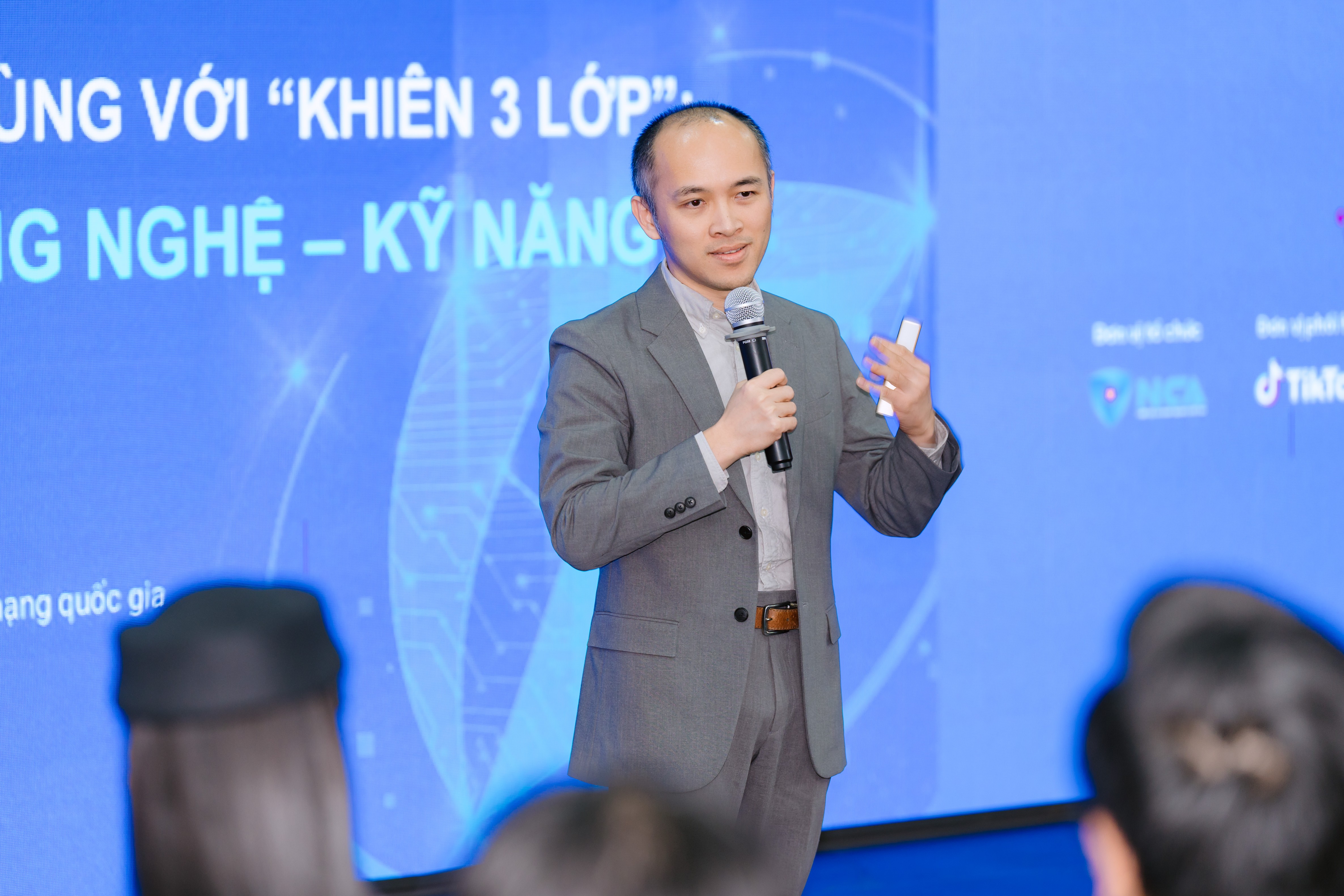 Chuyên gia Vũ Ngọc Sơn, Trưởng ban Nghiên cứu, tư vấn, PG88 hơn 2,1 triệu thành viên Link Đăng Nhập PG88 Chính Thức 2026; và Hợp tác quốc tế của Hiệp hội An ninh mạng quốc gia. 