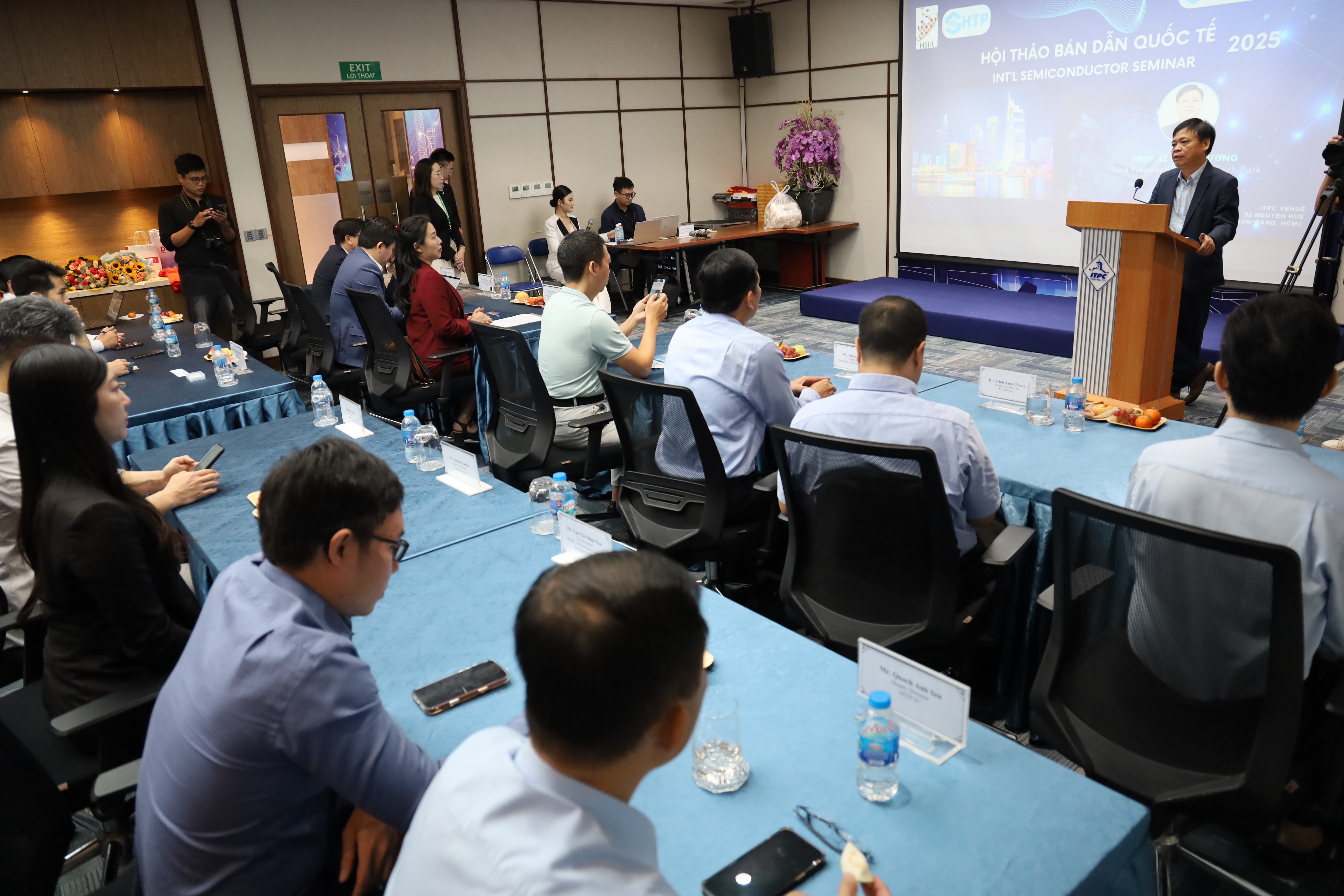 PGS.TS Lê Quốc Cường, Phó Trưởng ban Quản lý Khu Link Đăng Nhập PG88 Chính Thức 2026; cao TP. Hồ Chí Minh phát biểu tại hội thảo, ngày 27/11. 