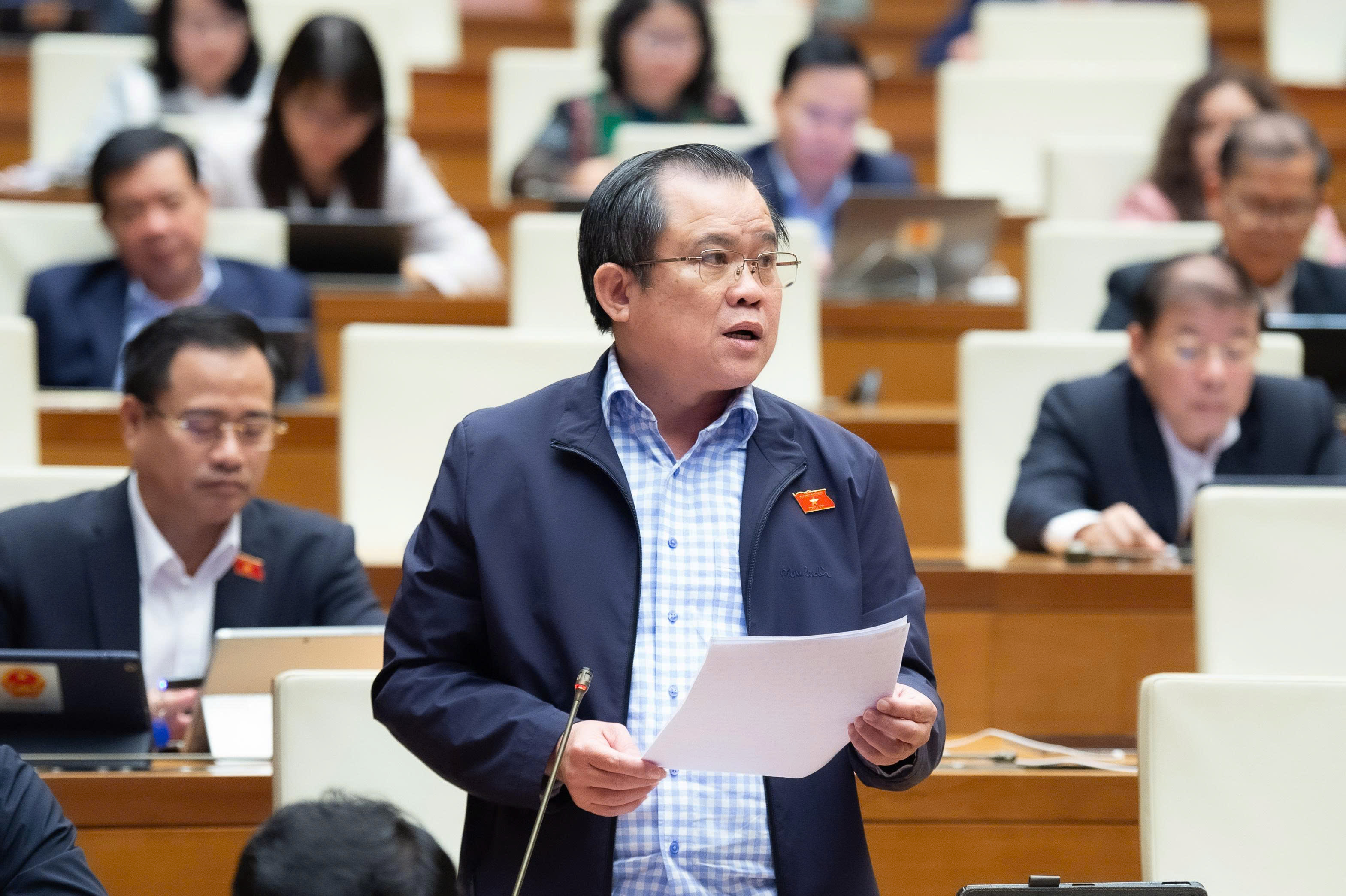 Đại&nbsp;biểu&nbsp;Nguyễn Tâm Hùng, Đoàn Đại biểu TP.HCM phát biểu ý kiến tại hội trường.&nbsp;Ảnh: Link Trang Chủ PG88.Com Mới #2026.