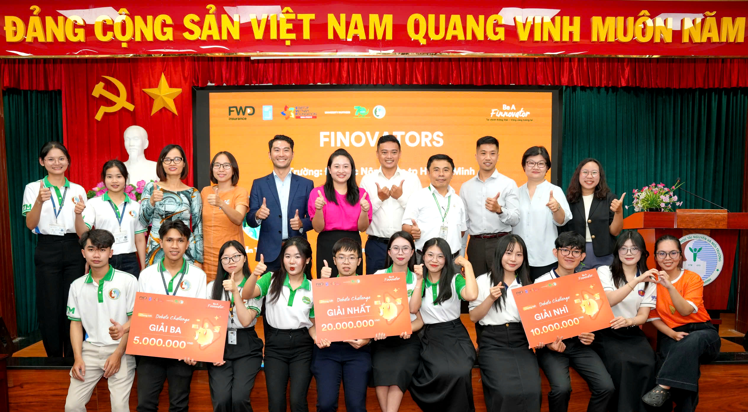 FWD phối hợp cùng Startup Vietnam Foundation (SVF) và Dear Our Community (DOC) tổ chức chương trình “Be A Finnovator” nhằm mở rộng hành trình giáo dục Pg88hi tỷ lệ thưởng hấp dẫn đến sinh viên.