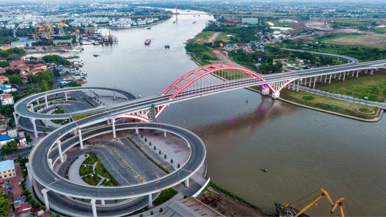 Thủy Nguyên phát triển hạ tầng mạnh mẽ.