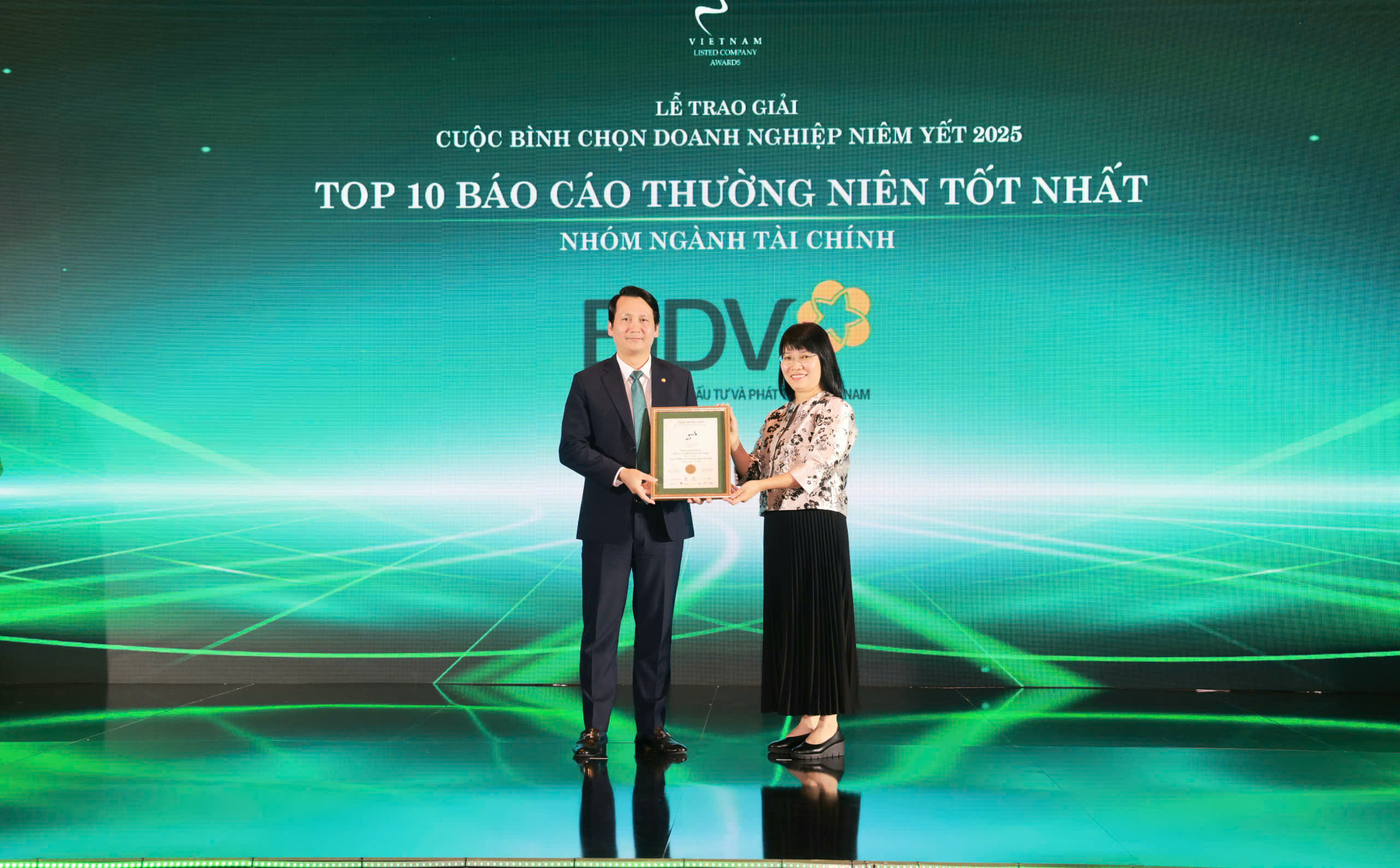 Giải thưởng “Báo cáo thường niên tốt nhất” lần thứ ba liên tiếp khẳng định vị thế dẫn đầu và uy tín của BIDV trên thị trường Pg88ok giải trí thể thao, casino, bắn cá và slot. 
