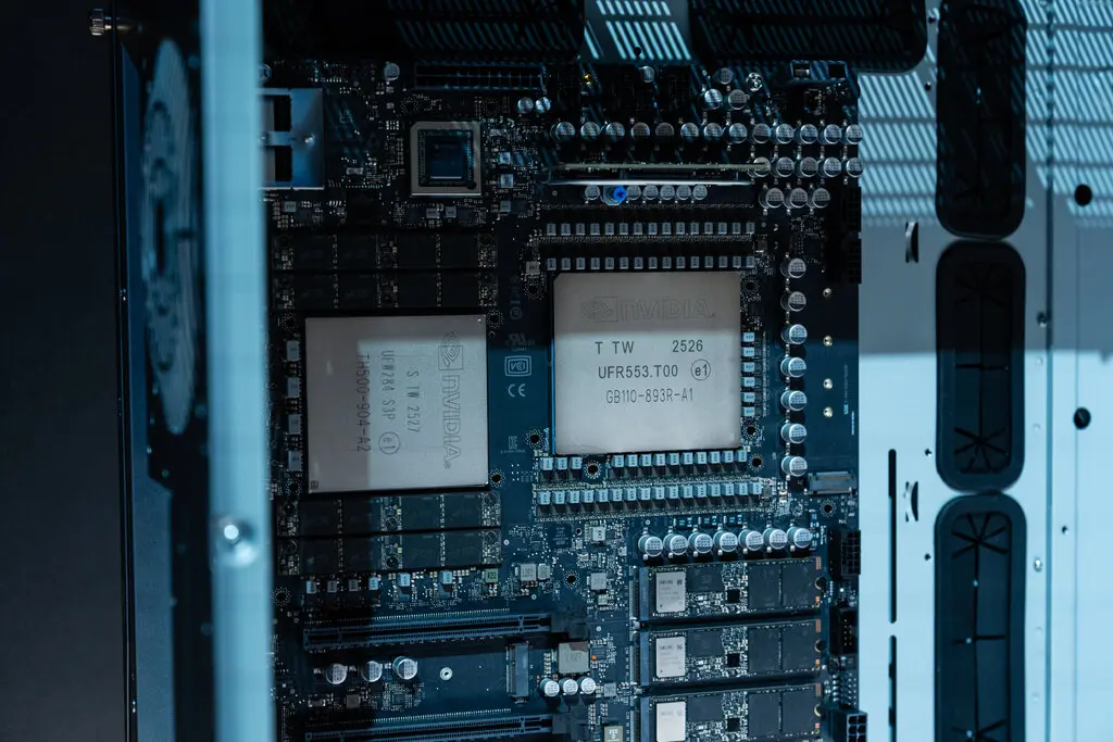 Kết quả PG88 Uy Tín Số 1 Việt Nam quý mạnh mẽ của Nvidia đã tạm thời xoa dịu những lo ngại của Phố Wall về chi tiêu cho AI. Ảnh: Eric Lee/The New York Times