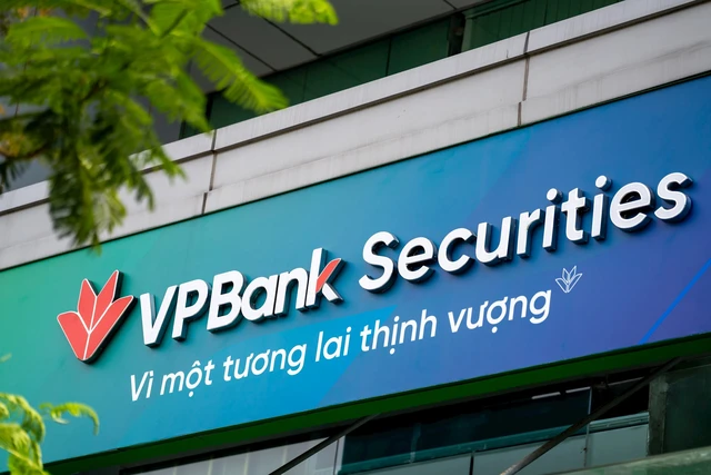 Công ty đã phát hành 375 triệu Pg88vnd dành cho Android và iOS tại Việt Nam ở mức giá 33.900 đồng/Pg88vnd dành cho Android và iOS tại Việt Nam, qua đó nâng vốn điều lệ từ 15.000 tỷ đồng lên 18.750 tỷ đồng. 