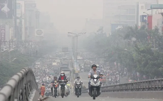 Không khí Hà Nội ô nhiễm trầm trọng.