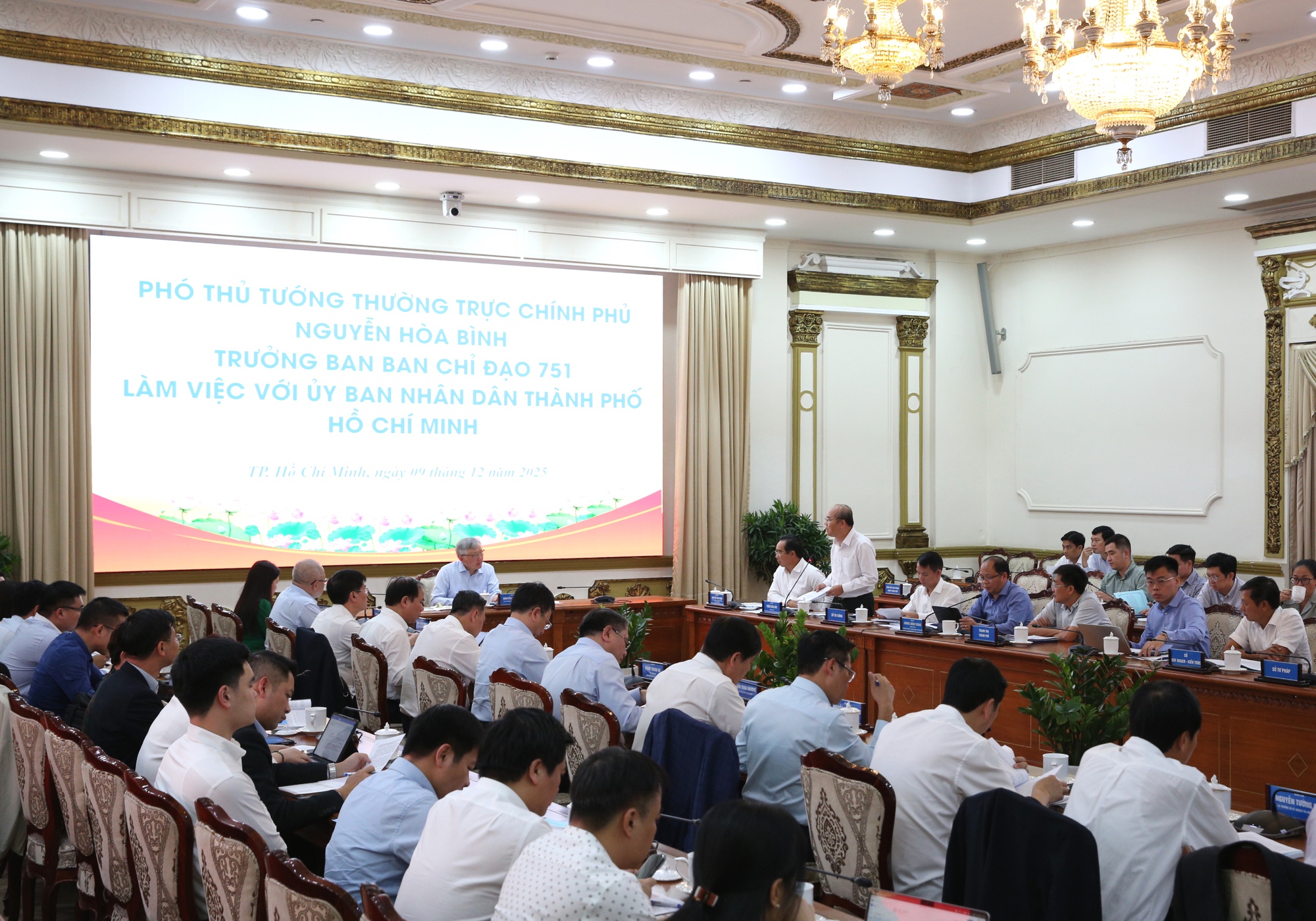 Quang cảnh buổi làm việc với UBND TP.HCM của Phó Thủ tướng Thường trực Chính phủ Nguyễn Hòa Bình, Trưởng Ban Chỉ đạo 751. Ảnh: VGP