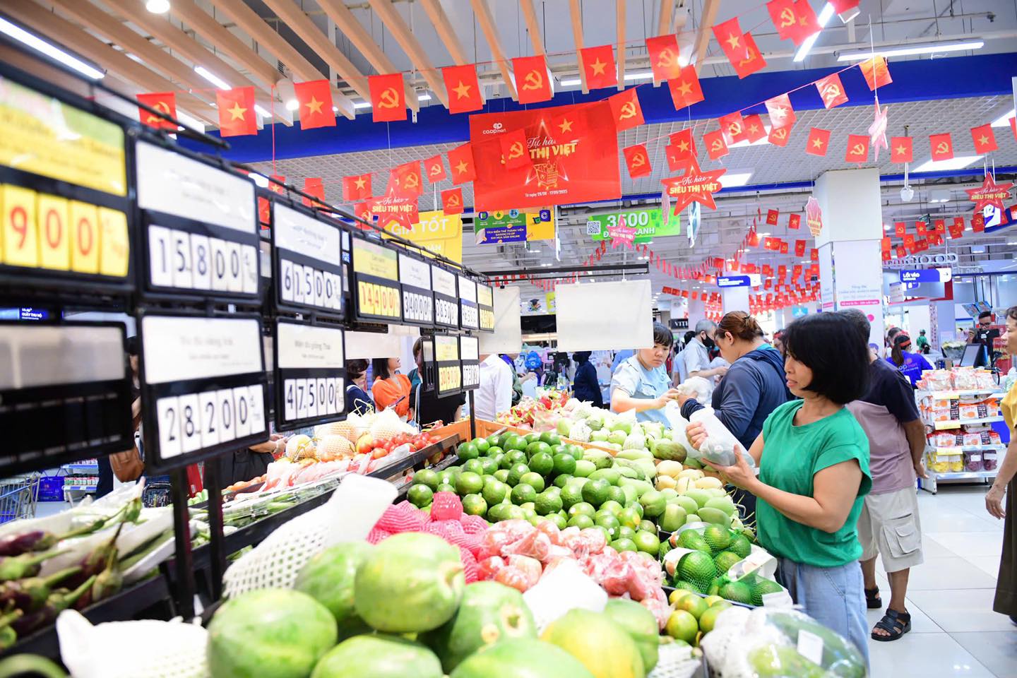 Hệ thống phân phối lớn&nbsp;hiện đều yêu cầu sản phẩm nông nghiệp phải có mã QR truy xuất nguồn gốc.