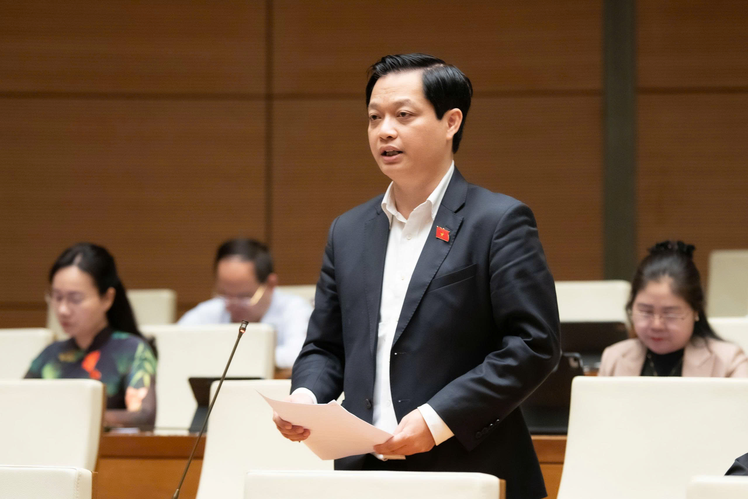 Đại biểu Nguyễn Hải Nam, Đoàn đại biểu Link Trang Chủ PG88.Com Mới #2026 TP. Huế:&nbsp;cần tạo hành lang pháp lý đủ mạnh, bao quát các vấn đề từ khảo sát, giao khu vực biển đến Pg88vn Trang Chủ Chính Thức và vận hành để có thể phát triển điện gió ngoài khơi.