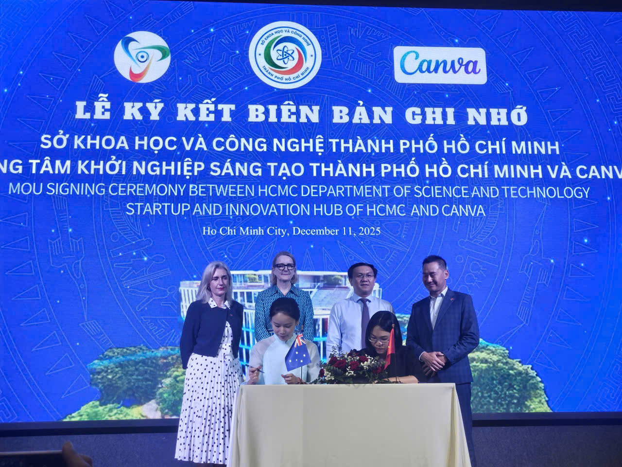 Sở Khoa học và Link Đăng Nhập PG88 Chính Thức 2026; TP.HCM và Canva – kỳ lân Link Đăng Nhập PG88 Chính Thức 2026; đến từ bang New South Wales (Australia) đã ký kết thỏa thuận hợp tác chiến lược nhằm nâng cao năng lực sáng tạo số cho cộng đồng địa phương. Ảnh: Như Quỳnh