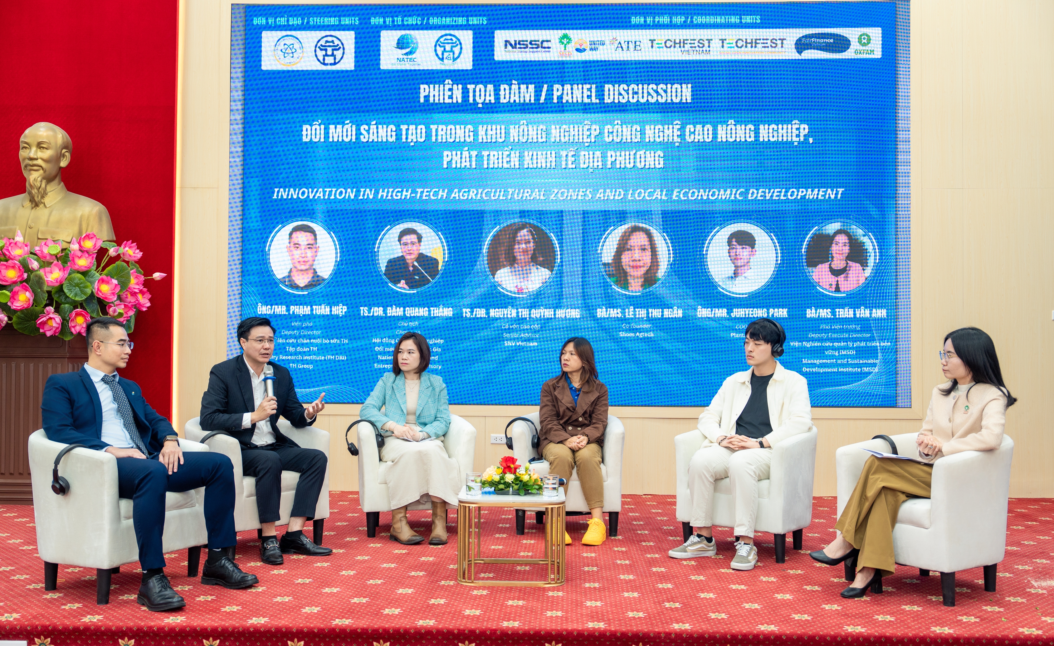 Các chuyên gia chia sẻ tại Hội thảo “Kết nối các khu ứng dụng công nghệ cao nông nghiệp để phát triển khởi nghiệp sáng tạo của địa phương thúc đẩy phát triển nông nghiệp bền vững”