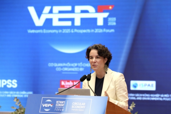 &nbsp;Bà Francesca Nardini - Phó Trưởng đại diện Chương trình Phát triển Liên hợp quốc (UNDP) tại Việt Nam cho rằng,&nbsp;trong số các lĩnh vực ưu tiên, nông nghiệp và lương thực - thực phẩm đóng vai trò đặc biệt quan trọng, đóng góp khoảng 11,6% GDP và 26% tổng số việc làm. Việt Nam hiện sản xuất khoảng 100–105 triệu tấn nông sản mỗi năm, tiêu thụ nhiều năng lượng và tài nguyên, do đó có tiềm năng rất lớn để áp dụng các giải pháp tuần hoàn...