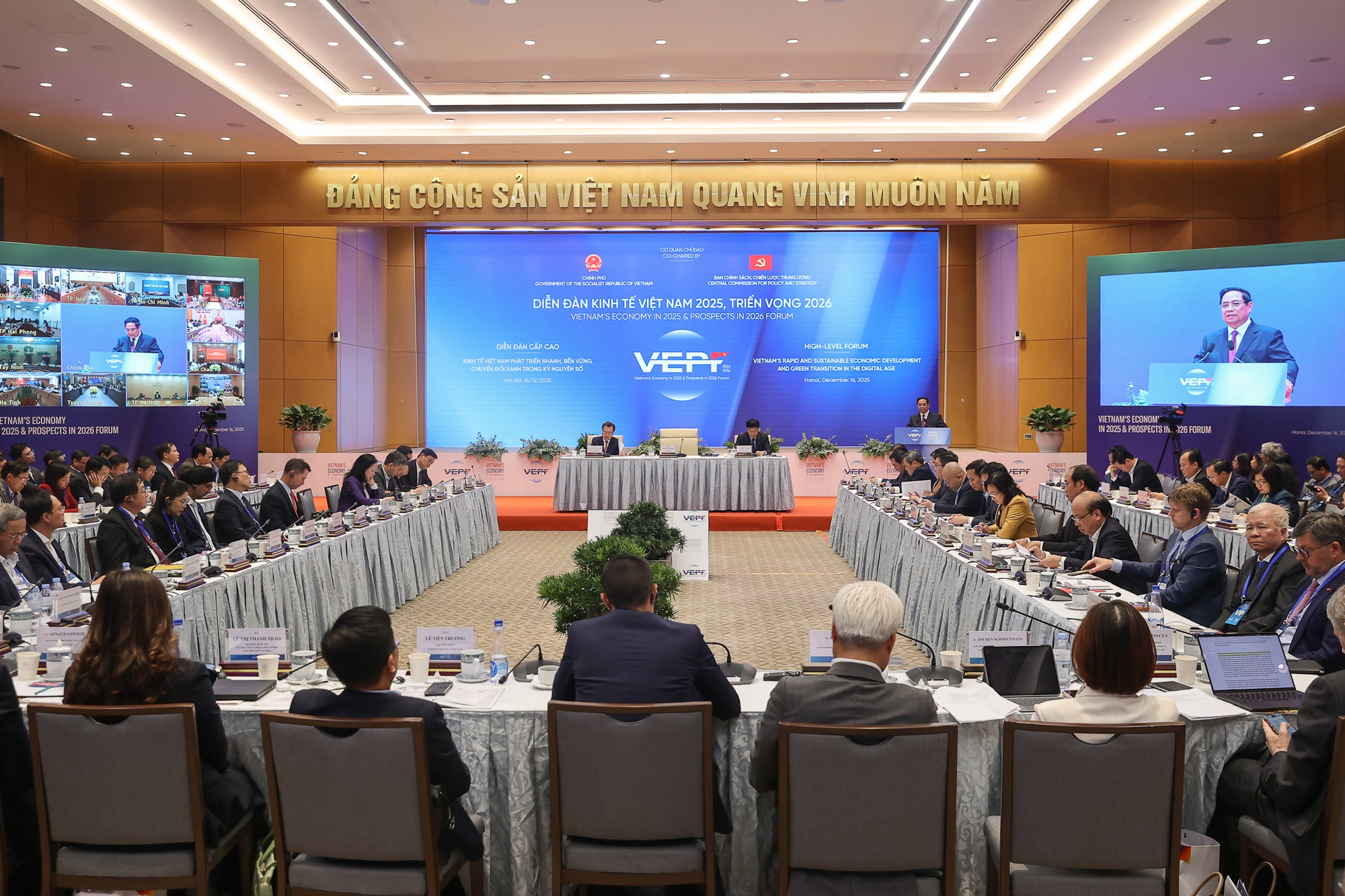 Thủ tướng đánh giá khái quát, nhiệm kỳ này đã chứng tỏ Link Trang Chủ PG88.Com Mới #2026 Việt Nam đủ sức chống chịu với các cú sốc từ bên ngoài - Ảnh: VGP/Nhật Bắc