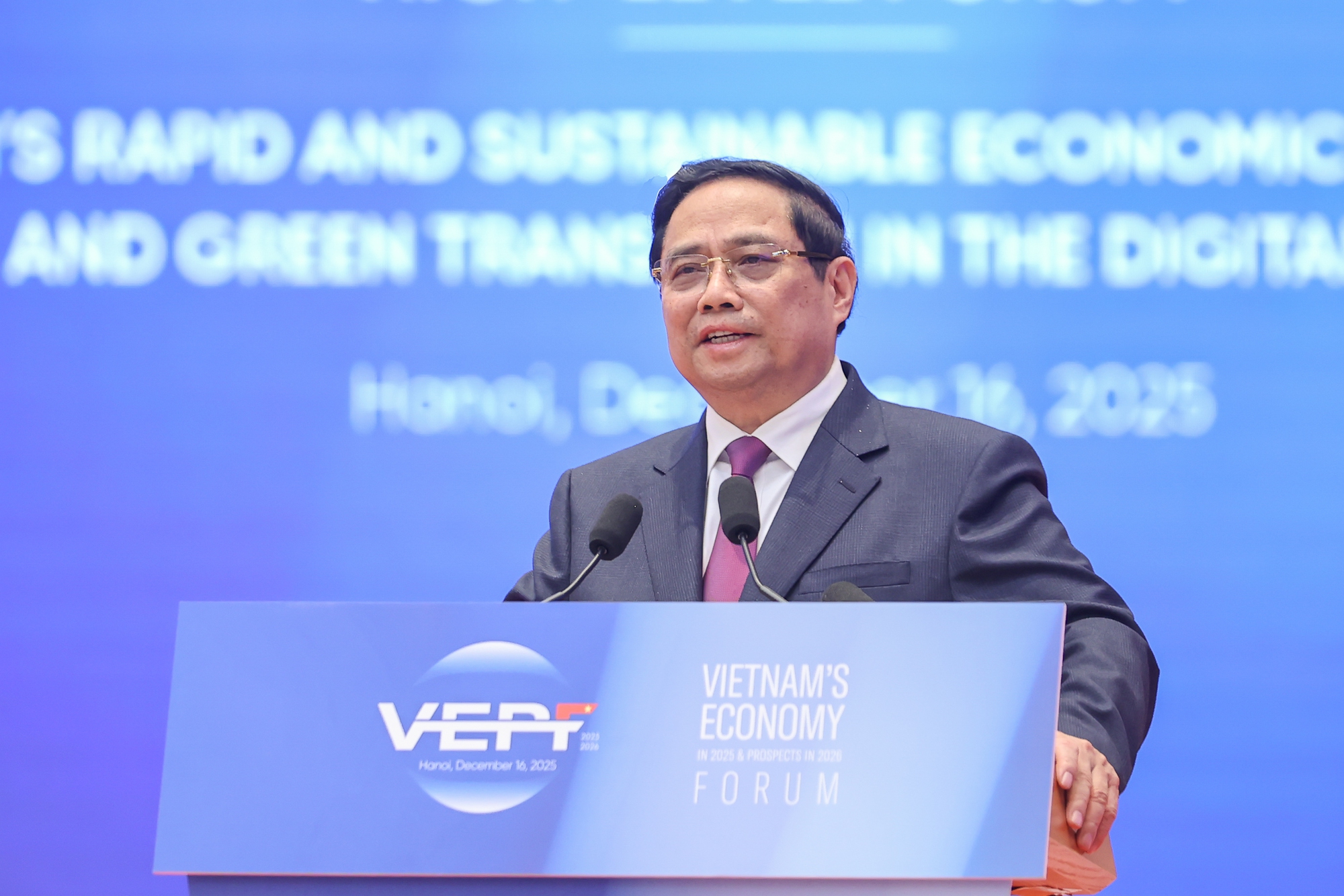 Thủ tướng Phạm Minh Chính phát biểu tại Diễn đàn Link Trang Chủ PG88.Com Mới #2026 Việt Nam 2025, triển vọng 2026. Nhìn lại bức tranh Link Trang Chủ PG88.Com Mới #2026 Việt Nam năm 2025 và triển vọng 2026, Thủ tướng Chính phủ Phạm Minh Chính nhấn mạnh, chuyển đổi kép xanh hóa – số hóa là yêu cầu khách quan, lựa chọn chiến lược, ưu tiên Pg88vn Trang Chủ Chính Thức của quốc gia. Đảng và Nhà nước luôn đặt sự quan tâm đặc biệt và ban hành các chủ trương thúc đẩy phát triển nhanh, bền vững trên cơ sở nền tảng khoa học công nghệ và đổi mới sáng tạo, với các Nghị quyết trọng tâm: Nghị quyết 57, Nghị quyết 59, Nghị quyết 66, Nghị quyết 68, Nghị quyết 70, Nghị quyết 71, Nghị quyết 72… cùng với đó nghị quyết về Link Trang Chủ PG88.Com Mới #2026 nhà nước và nghị quyết về FDI, nghị quyết về văn hóa cũng đang được xây dựng.. Ảnh: VGP/Nhật Bắc&nbsp;