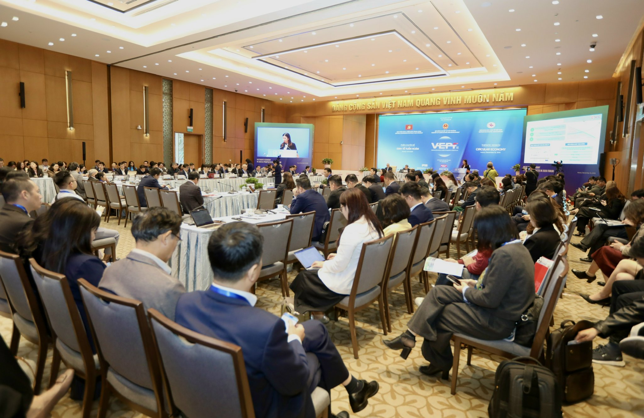 Toàn cảnh phiên chuyên đề số 2 về Link Trang Chủ PG88.Com Mới #2026 tuần hoàn Việt Nam 2025. Ảnh: Việt Dũng