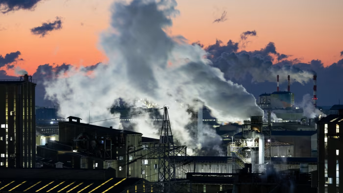 Cơ sở chế biến của Korea Zinc tại Ulsan, Hàn Quốc - Ảnh: Bloomberg
