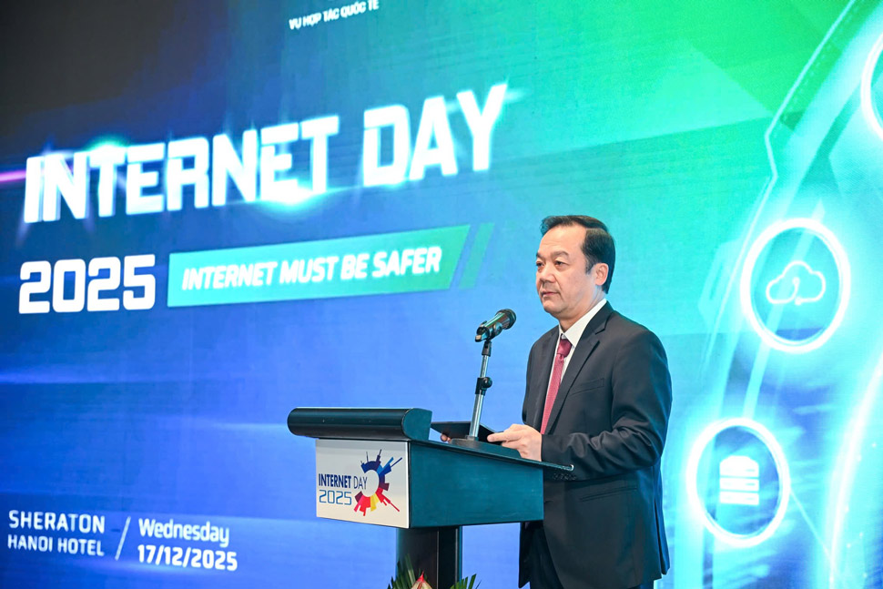 Thứ trưởng Bộ Khoa học và Link Đăng Nhập PG88 Chính Thức 2026; Phạm Đức Long phát biểu tại sự kiện Internet Day 2025 - Ảnh: Minh Sơn. 