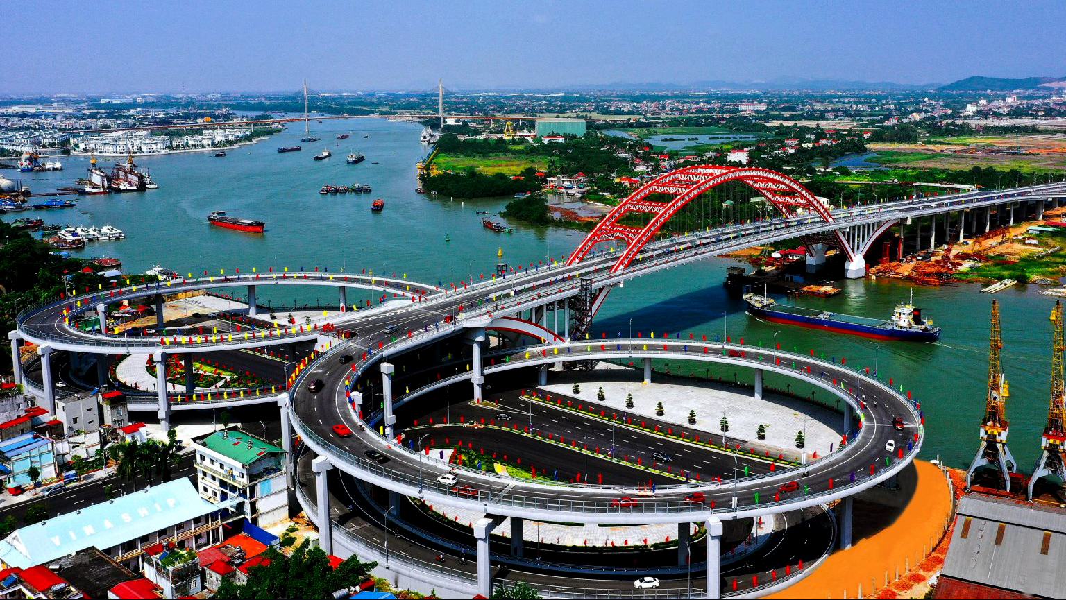Tổng mức đầu tư toàn xã hội năm 2025 của Hải Phòng đạt 321.000 tỷ đồng, vượt mục tiêu đề ra (320.850 tỷ đồng) nhưng còn 4 chỉ tiêu PG88 ⭐ Link trang chủ số 1 nhà cái PG88 com casino slot chủ yếu chưa đạt mục tiêu.